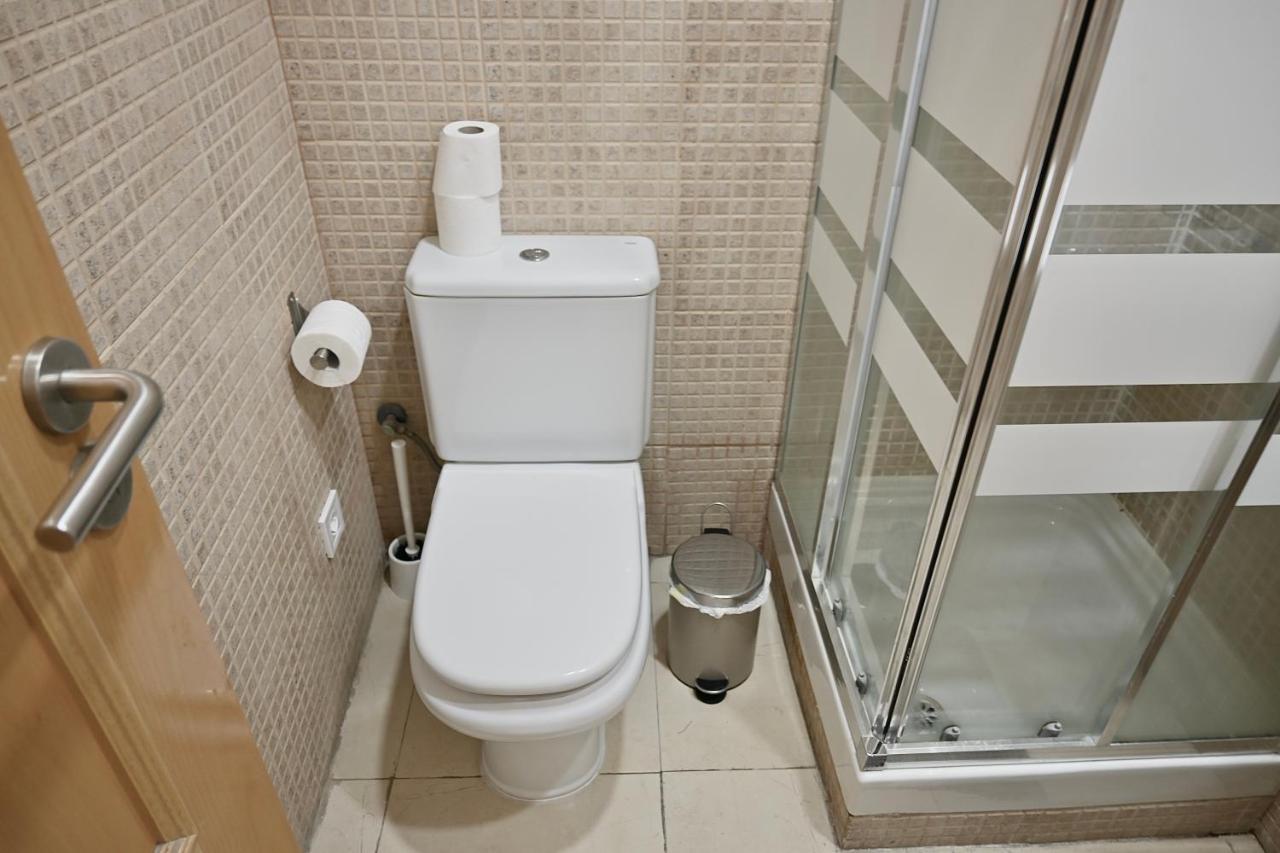 For You Rentals Centrico Apartamento Temporal En La Calle Infanta Inf1A Madrid Luaran gambar